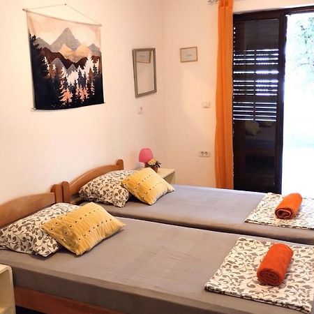 בודווה Apartment Sandra מראה חיצוני תמונה