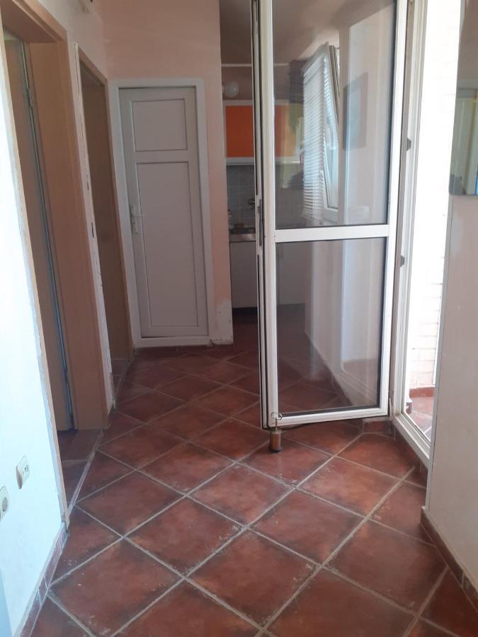 בודווה Apartment Sandra מראה חיצוני תמונה