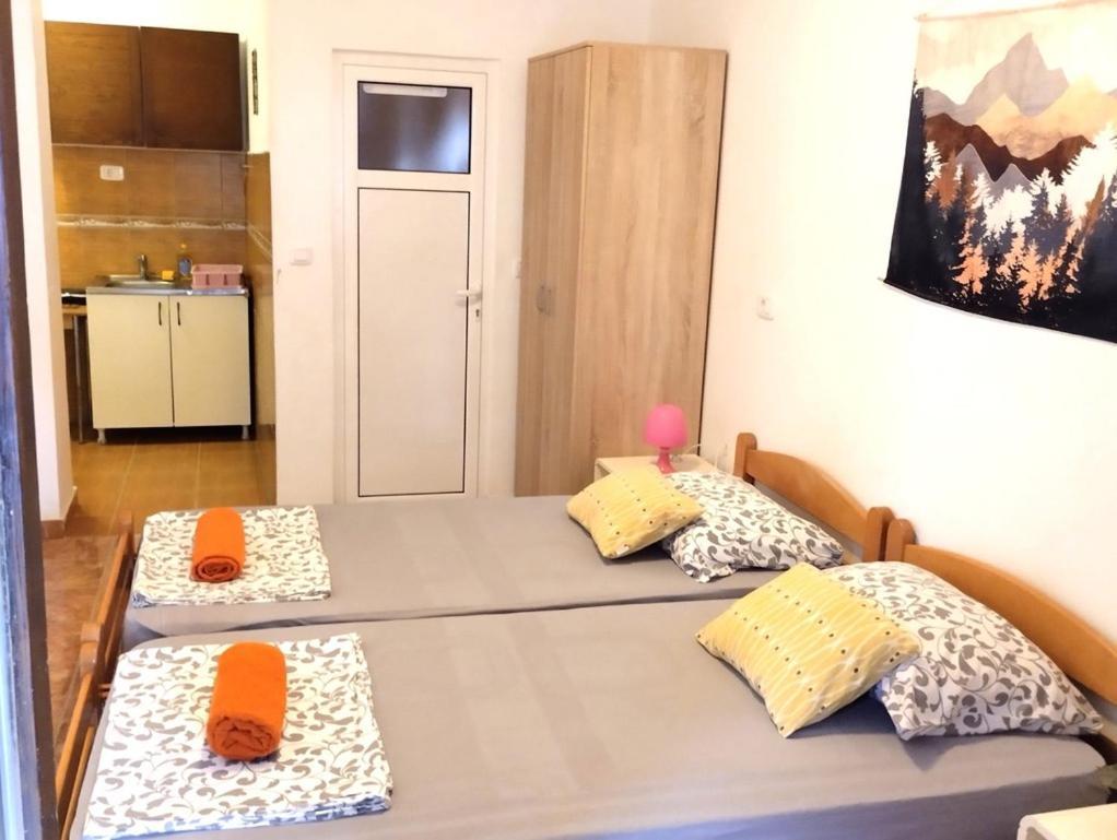 בודווה Apartment Sandra מראה חיצוני תמונה