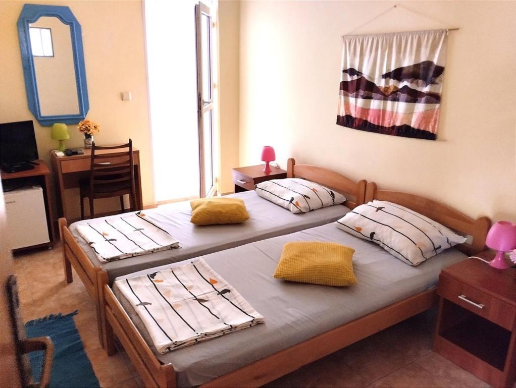 בודווה Apartment Sandra מראה חיצוני תמונה